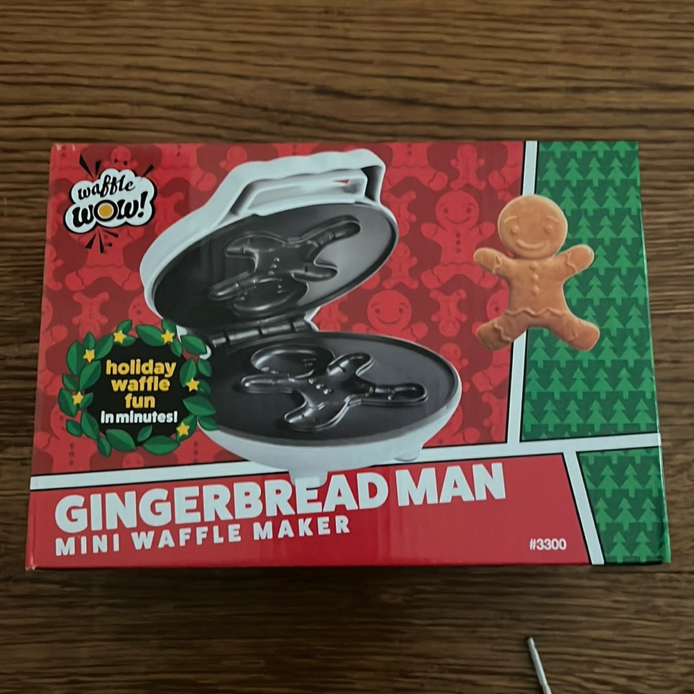 Gingerbread Man Mini Waffle Maker